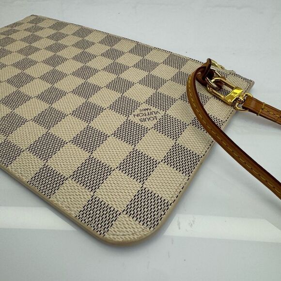 Authentic Louis Vuitton Damier Azur Neverfull Pochette - Picture 9 of 14